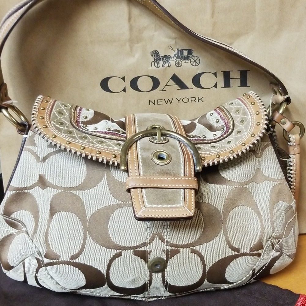 SUPER CLEAN NICE COACH bag